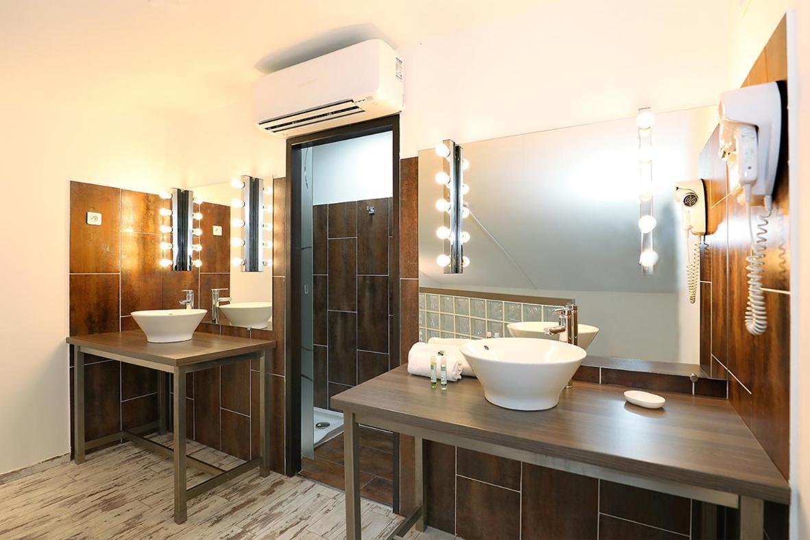 Hotel Le Nelioe Aix-en-Provence Zewnętrze zdjęcie